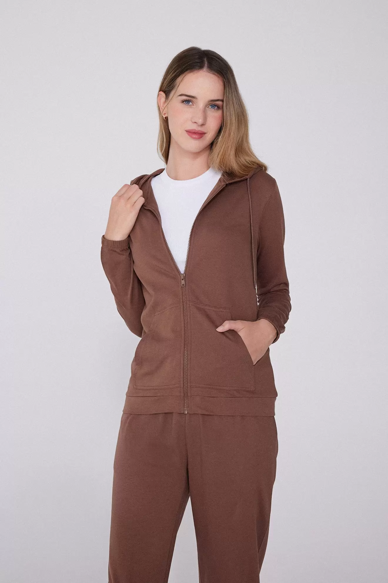 Leichte Sweatjacke mit Kapuze und Tunnelzug