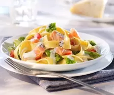 Tagliatelle mit Lachs
