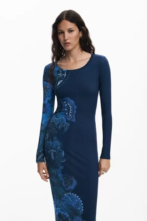 Enges Kleid mit Mandalas