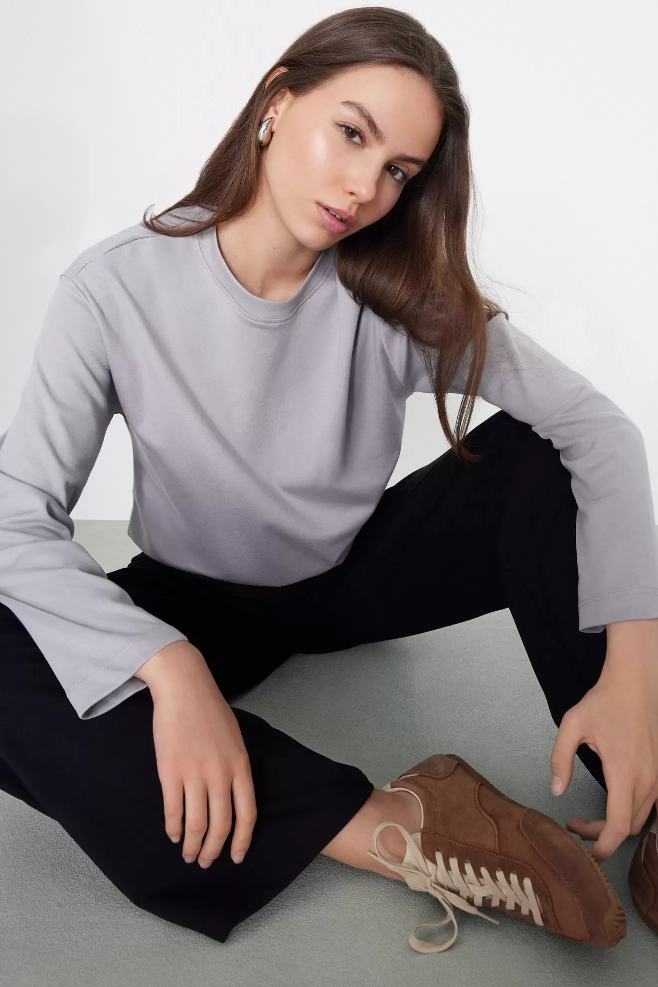 Langarm-Rundhalsshirt aus 100 % mittelschwerer Baumwolle Add to wishlist: Langarm-Rundhalsshirt aus 100 % mittelschwerer Baumwolle