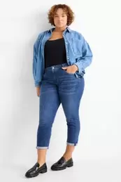 Boyfriend Jeans - Mid Waist