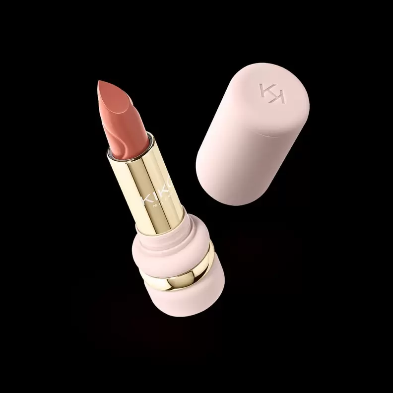 Hug Couture Cloud Muse Lumi Matte Lipstick 02