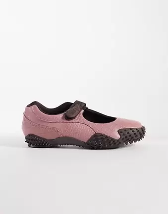 PUMA – Mostro Fey – Mary-Jane-Schuhe in Kroko-Rosa