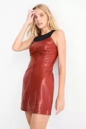 Figurbetontes Kleid - Lederimitat