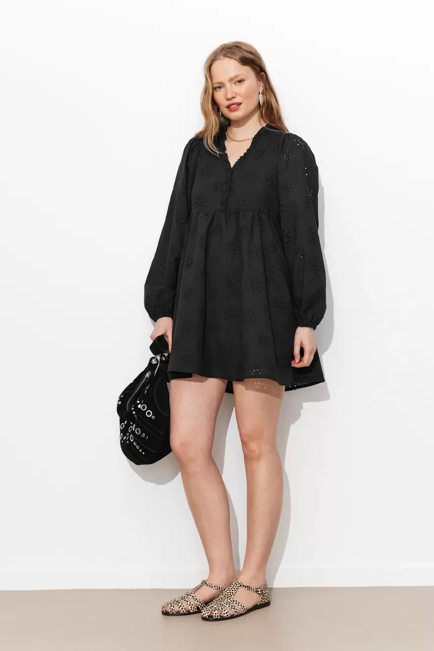 Kleid aus englischer Spitze