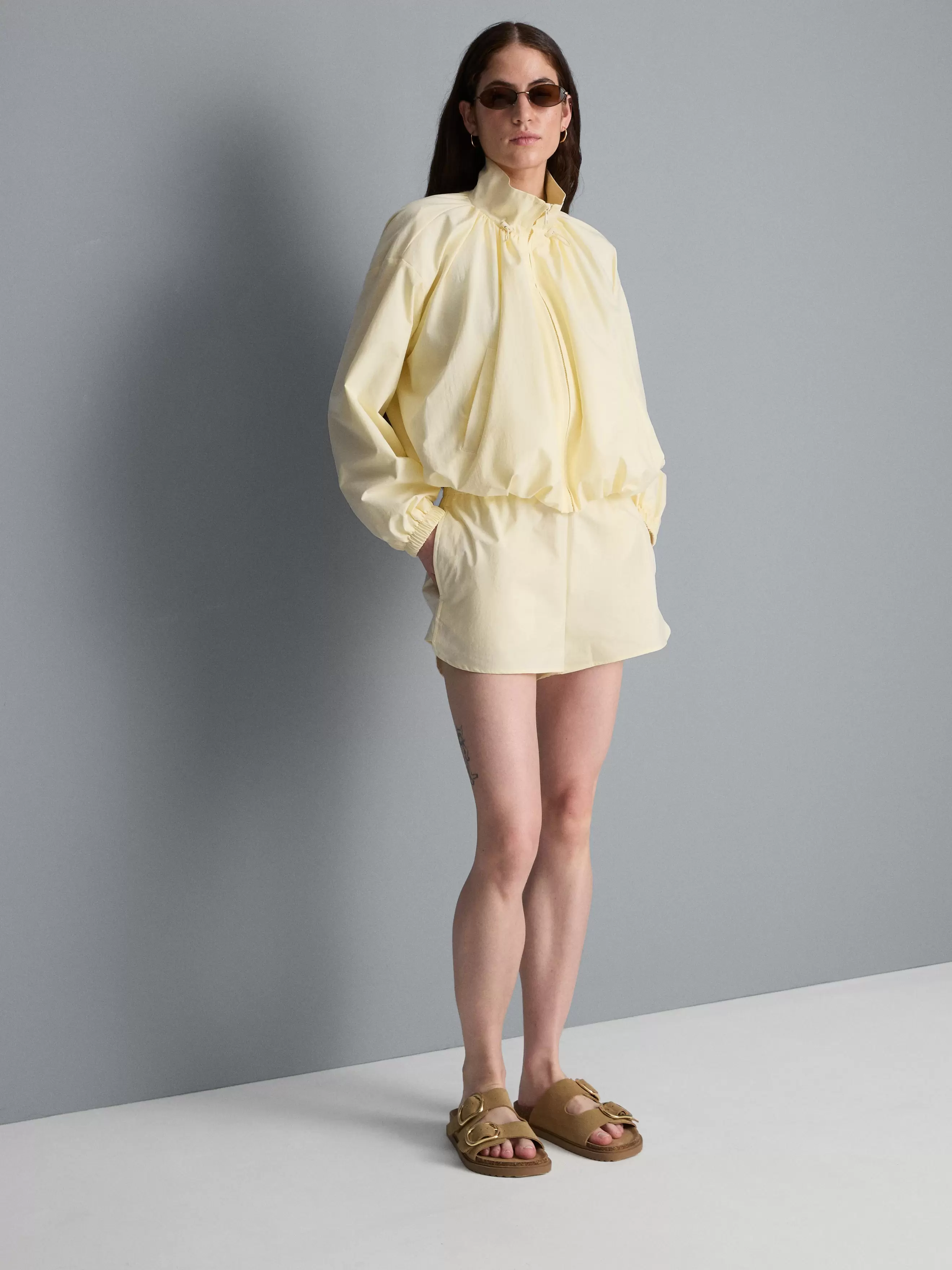 Tech-Bomberjacke mit Trichterkragen