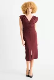 Kleid mit V-Ausschnitt - Straight Fit
