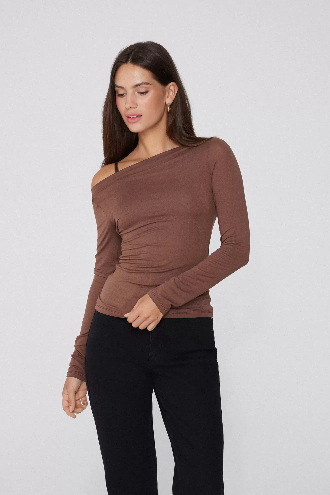 Langarmshirt aus Viskose mit U-Boot-Ausschnitt matter Effekt