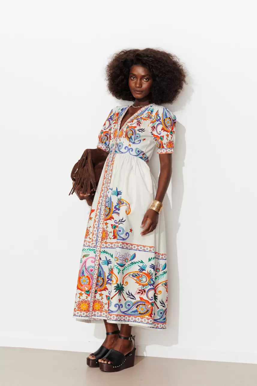 Gemustertes Folk-Kleid