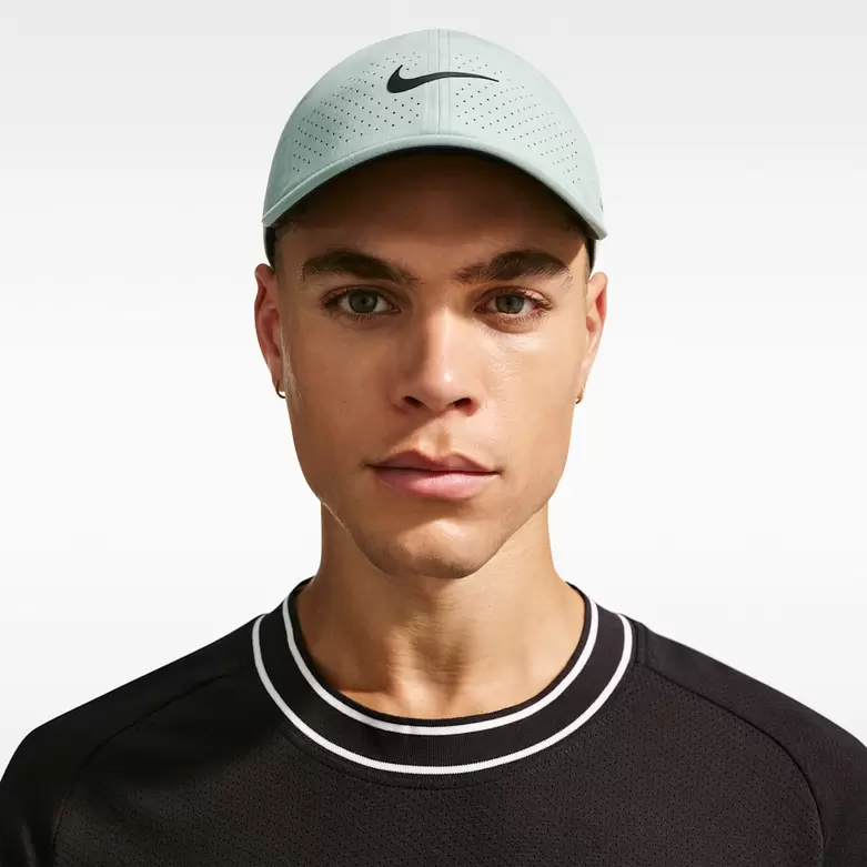 Nike Dri-FIT ADV Club