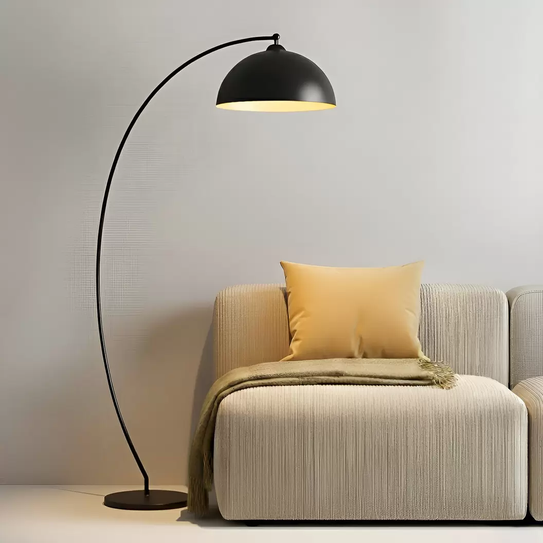 Lindby Bogenlampe Jonera, schwarz, Metall, E27, Höhe 185cm