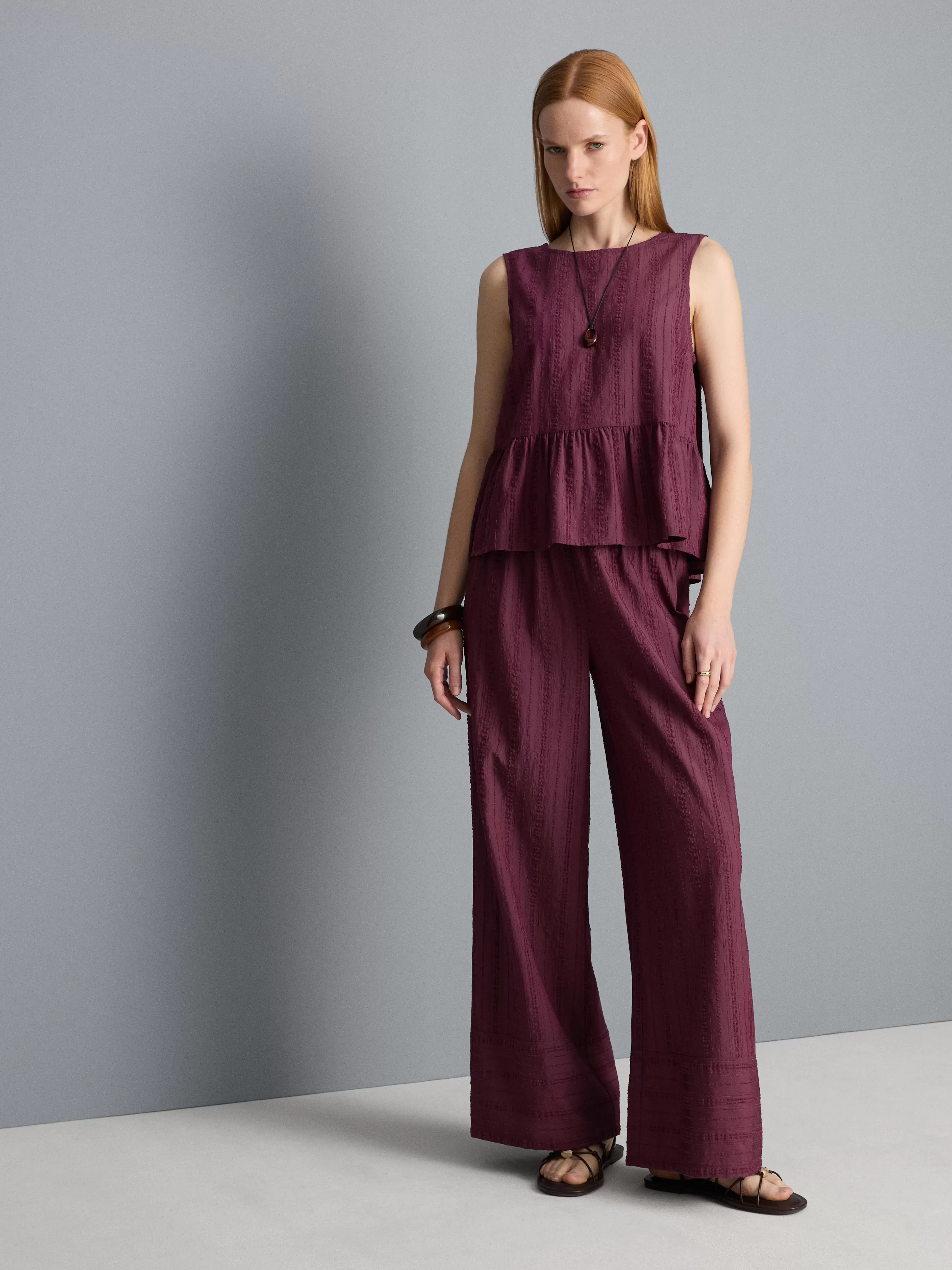 Gestreiftes Tanktop mit Schößchen