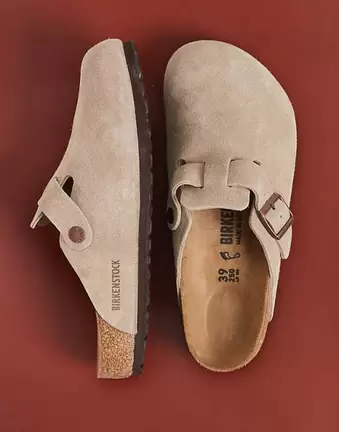 Birkenstock – Boston – Clogs aus Wildleder in Taupe mit normaler Passform