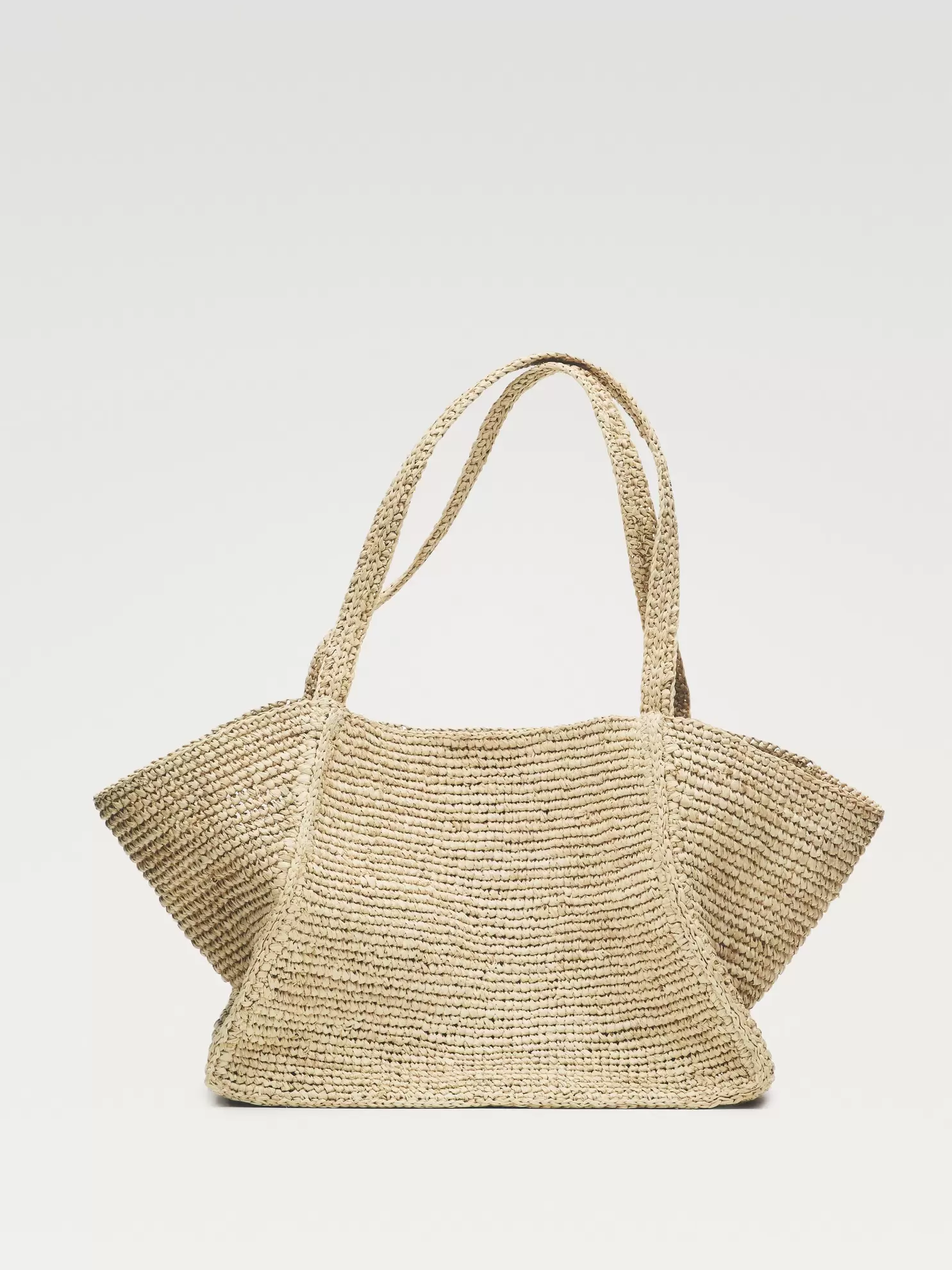 Mittelgroßer Shopper aus 100 % Raphia