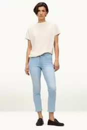 Crop Slim Jeans - Mid Waist