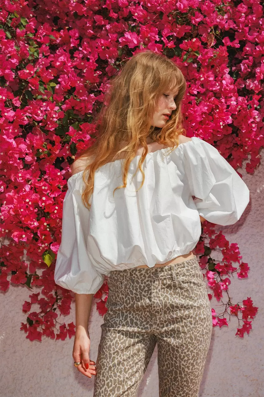 Kurze Ballonbluse