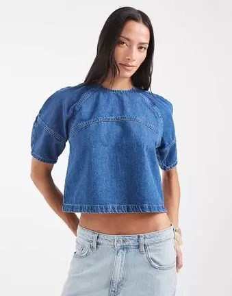ASOS DESIGN – Jeans-Hängeroberteil in verwaschenem Mittelblau mit Kokon-und Raglanärmeln, Kombiteil