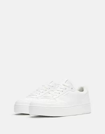 Pull&Bear – Retro-Sneaker in Weiß