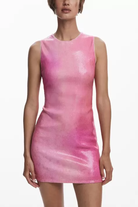 Glänzendes kurzes Kleid