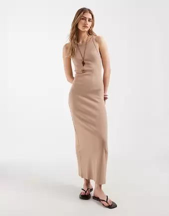 ASOS DESIGN – Geripptes Tanktop-Midikleid in Steinbeige