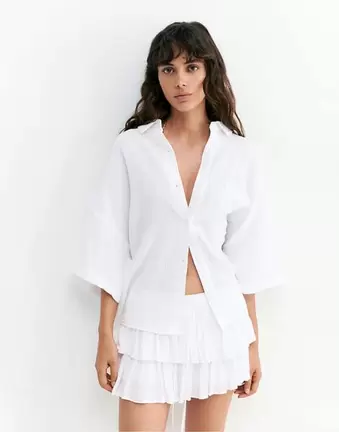 Pull&Bear – Skort in Weiß mit Rüschen