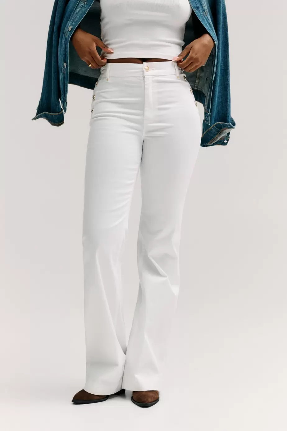 Nuevo pantalón Faye Chino