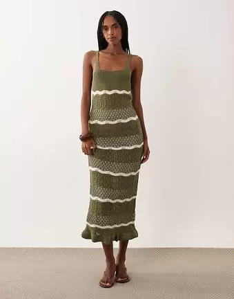 Miss Selfridge gehäkeltes Maxikleid mit Streifen in Khaki