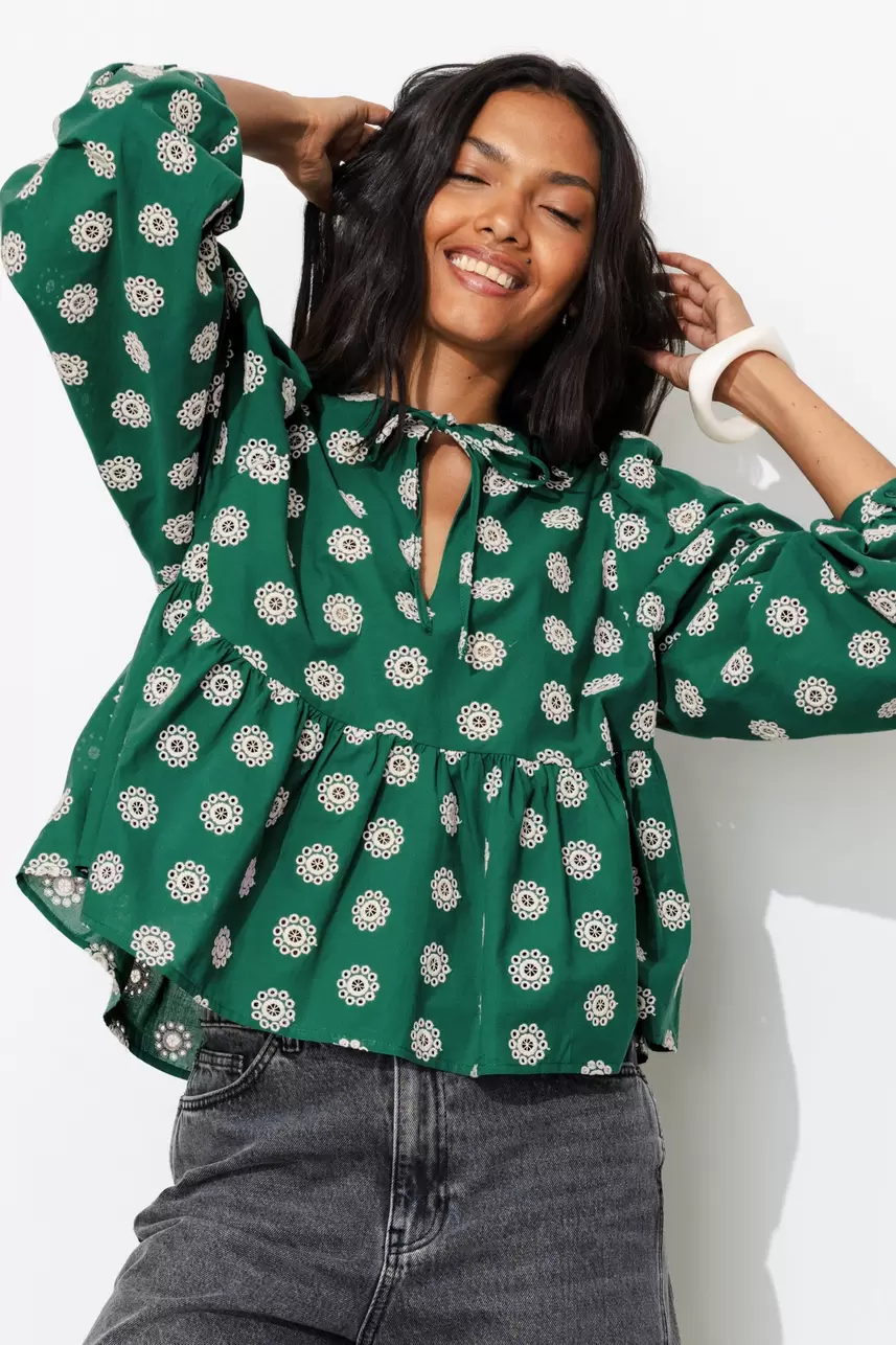 Bestickte Bluse