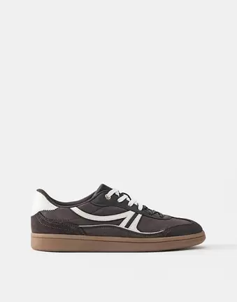 Pull&Bear Retro-Sneaker in Braun