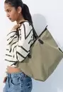 Kombinierter Wildleder-Shopper mit Schultergurt