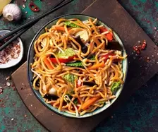 Chinesische Bratnudeln
