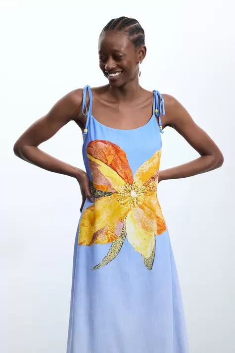 Langes bedrucktes kleid