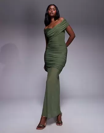 Kaiia – Exclusive –, Zweilagiges, anschmiegsames Maxikleid in Olivgrün mit transparentem Netzstoff-Saum und schulterfreiem Design