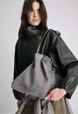 Geraffte Schultertasche