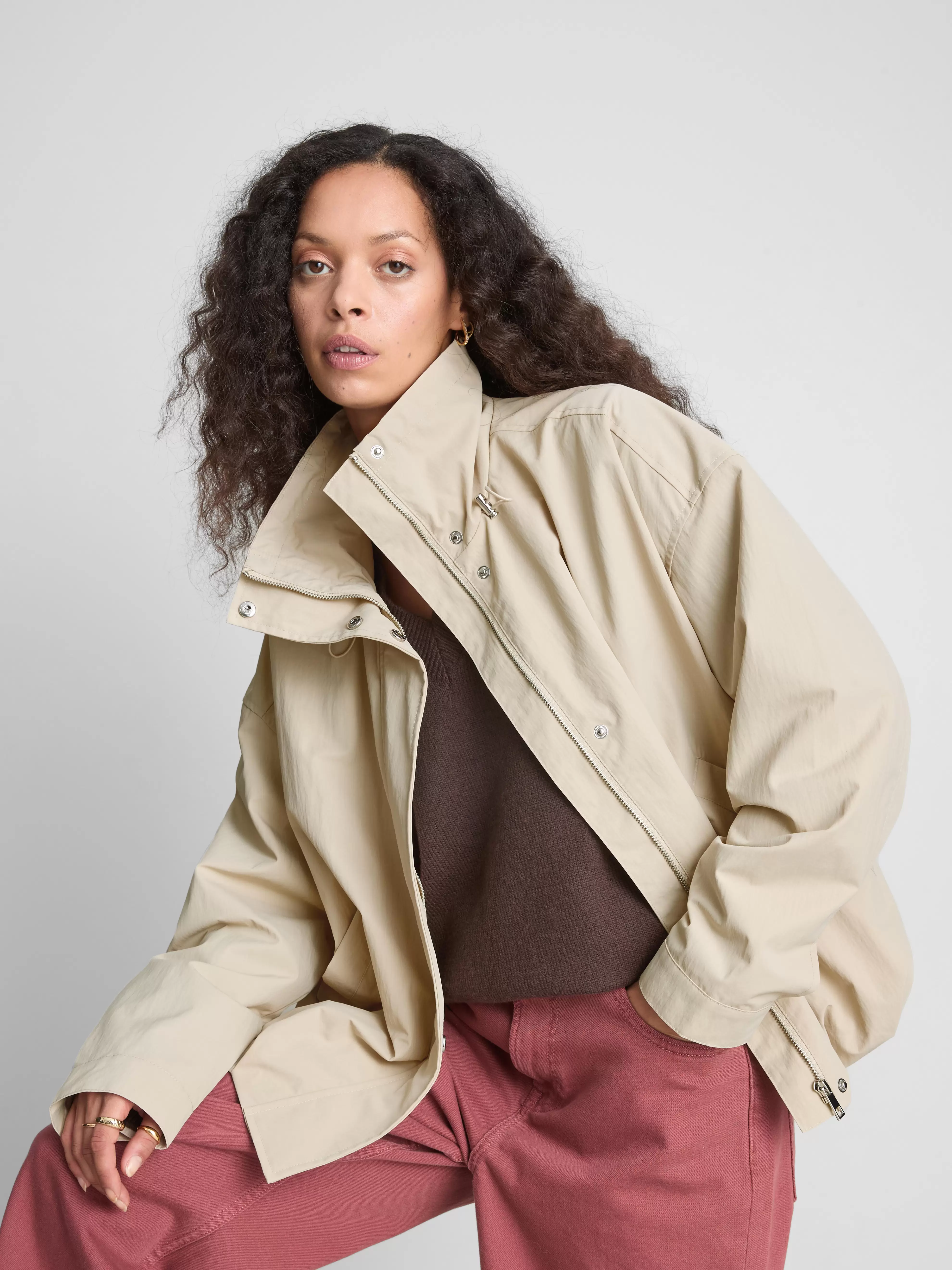 Leichte Jacke mit Trichterkragen