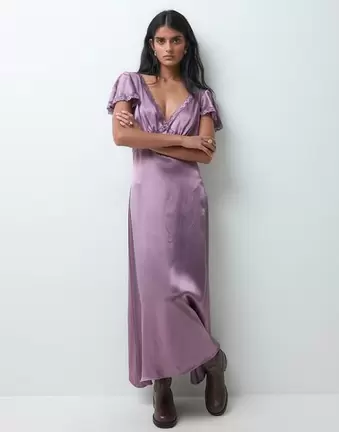 Miss Selfridge Midaxi-Kleid im Tea-Dress-Stil aus Satin und Spitze in Traubenlila