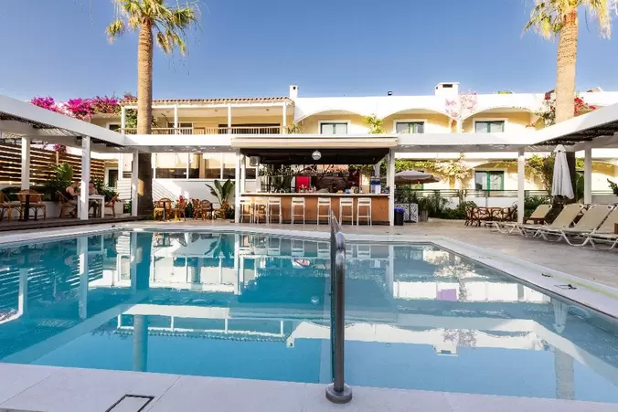 Trefon Hotel Apartments & Family Suites3 Sterne