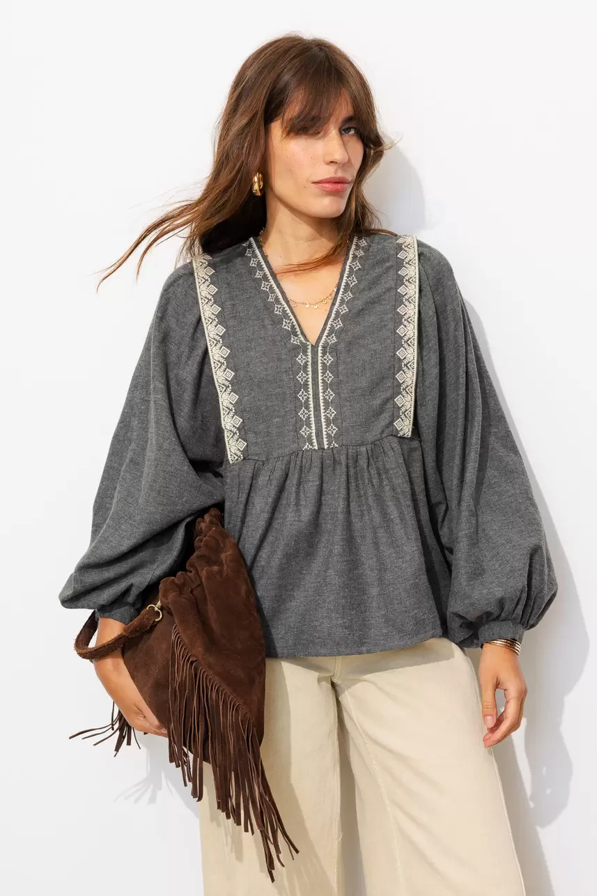 Bestickte Bluse
