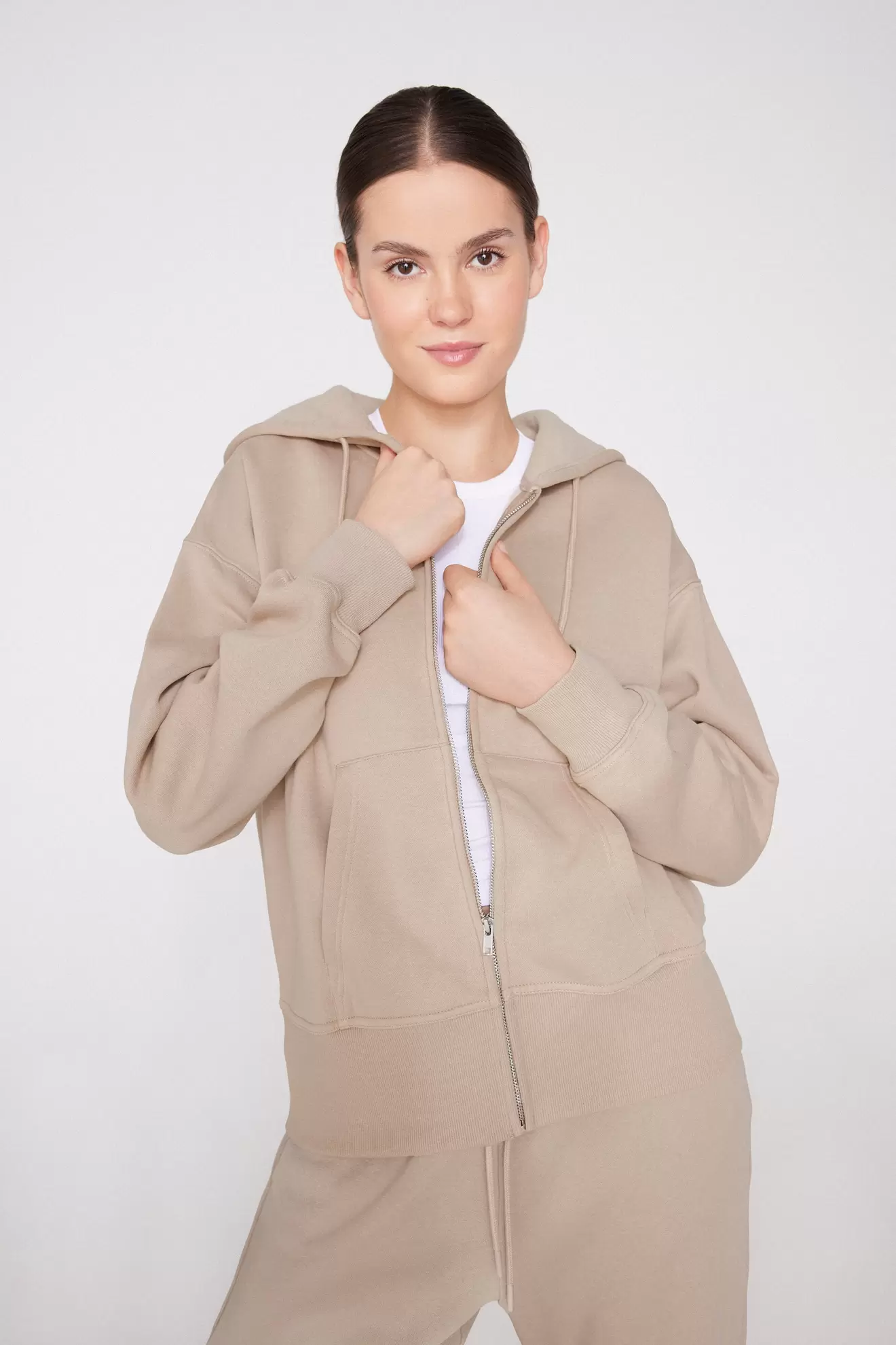 Schwere Sweatjacke mit Reißverschluss und Kapuze Brush