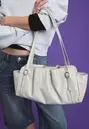 Schultertasche mit Schnallen