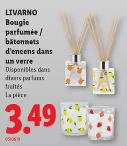 Bougie parfumée / bâtonnets d'encens dans un verre