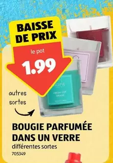 BOUGIE PARFUMÉE DANS UN VERRE