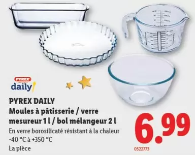 Moules à pâtisserie / verre mesureur 1 l / bol mélangeur 2 l