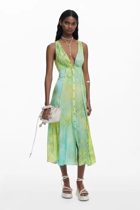 Langes Kleid mit Knöpfen