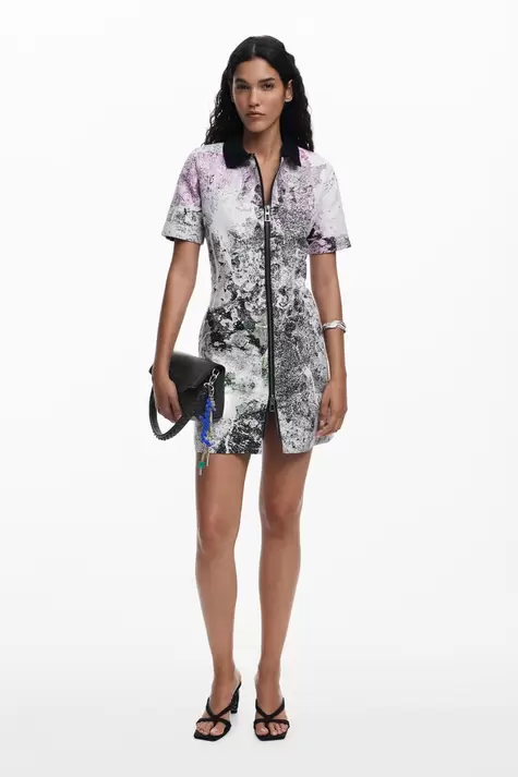 Kleid entworfen von Mr. Christian Lacroix