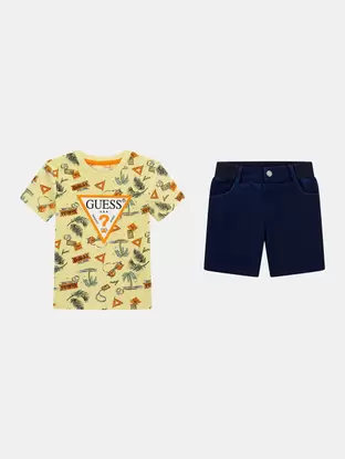 Set T-Shirt und Shorts