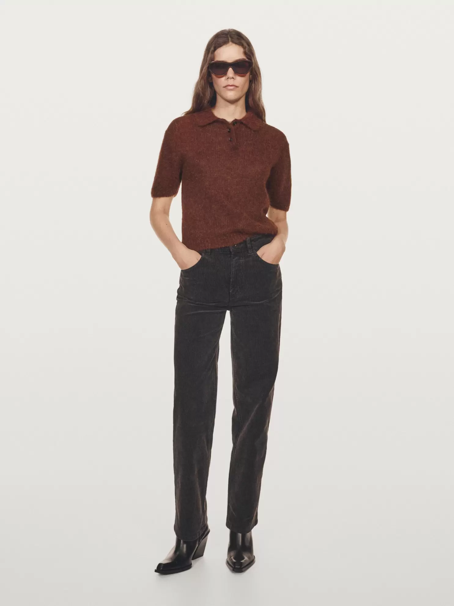 Straight-Fit-Cordhose im Straight-Fit mit Sulfurous dye