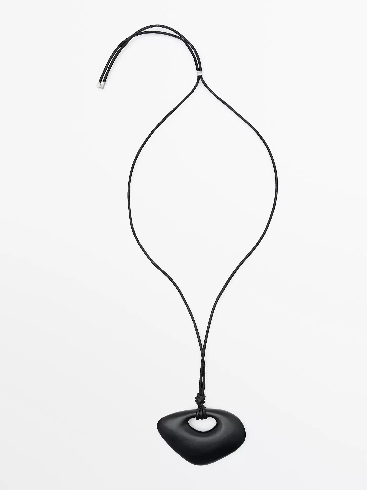 Halskette mit Holzelement