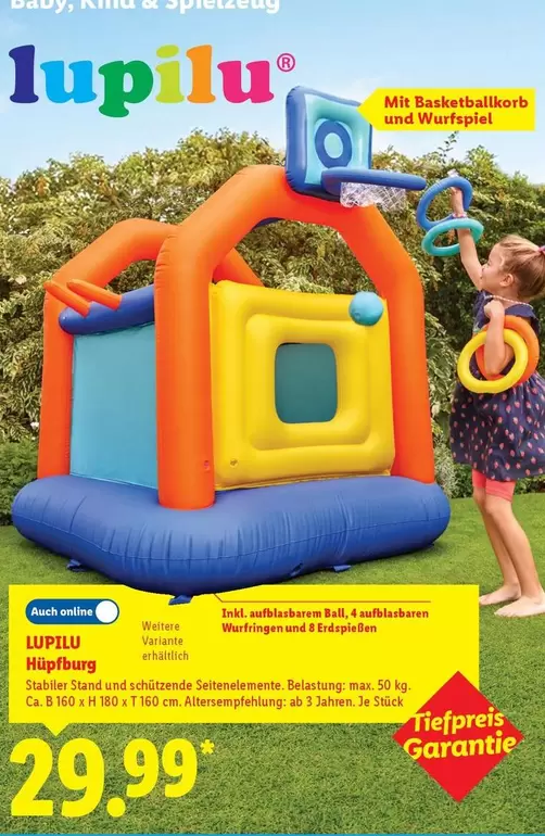 Hüpfburg mit Basketballkorb