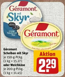Scheiben mit Skyr oder Weichkäse